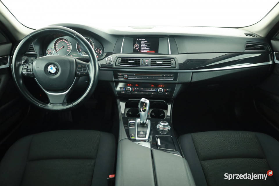 BMW 5 520d radio Piaseczno