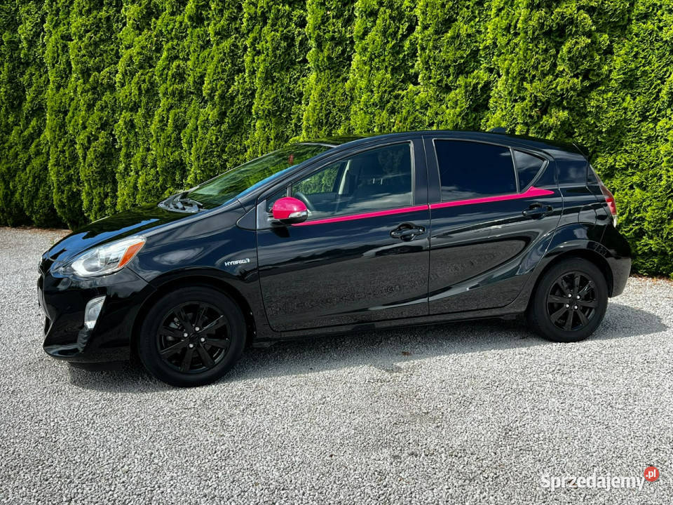 Toyota Prius PRIUS C 15 Hybryda IV 20152023 Baranowo sprzedam