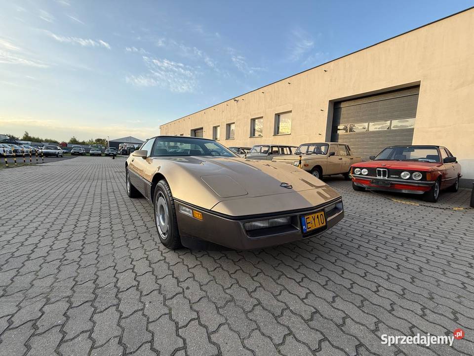 Chevrolet Corvette C4 z 051983 pierwsza światła przeciwmgielne łódzkie Zgierz