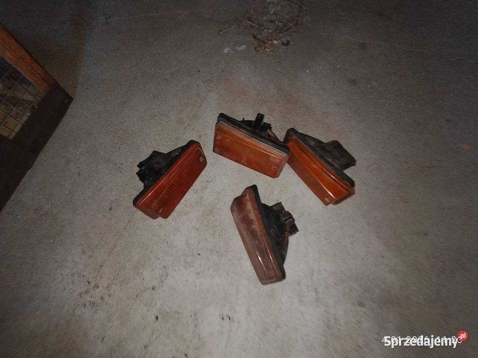 Kierunkowskazy przód Fiat 126p osobowe Kierunkowskazy