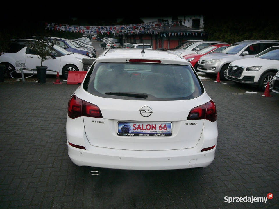 Opel Astra 14t Xenon Skóra Stan b