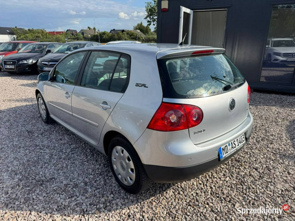 Volkswagen Golf Vw Golf V 16 mpi 2006 Ładny Stan benzyna Szerominek
