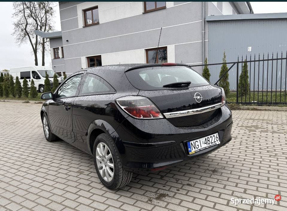 Opel Astra GTC H III 14 90 2008 welurowa tapicerka Astra Giżycko