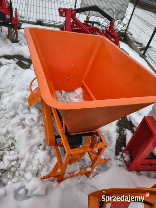 Posypywarka piaskarka rozsiewacz motyl pom świętokrzyskie Kielce sprzedam