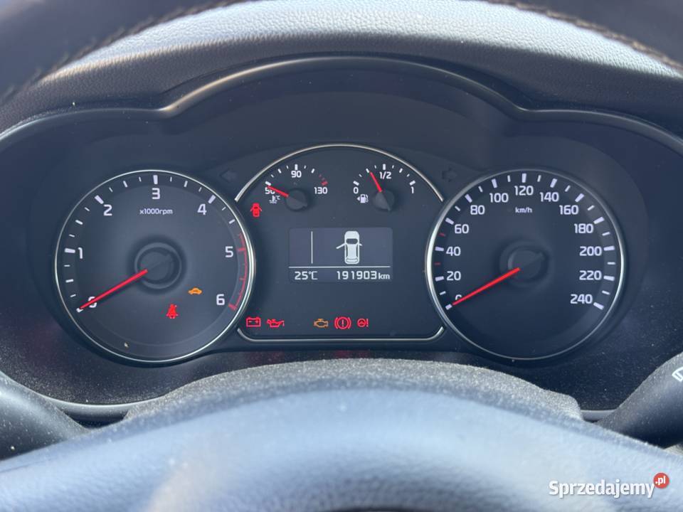 Kia Carens 17 CRDi 2016