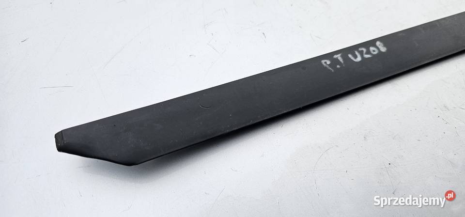 Listwa błotnika prawy tył mercedes w208 Zbąszyń