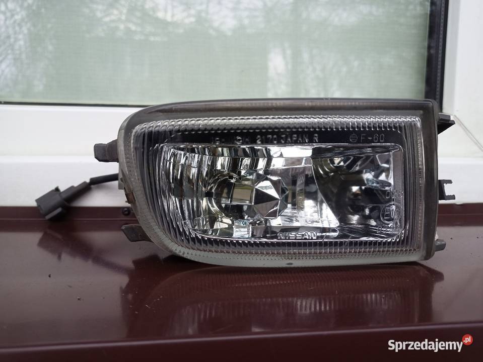 Nissan Almera N15 LIFT FL halogen prawy lampa Sieradz