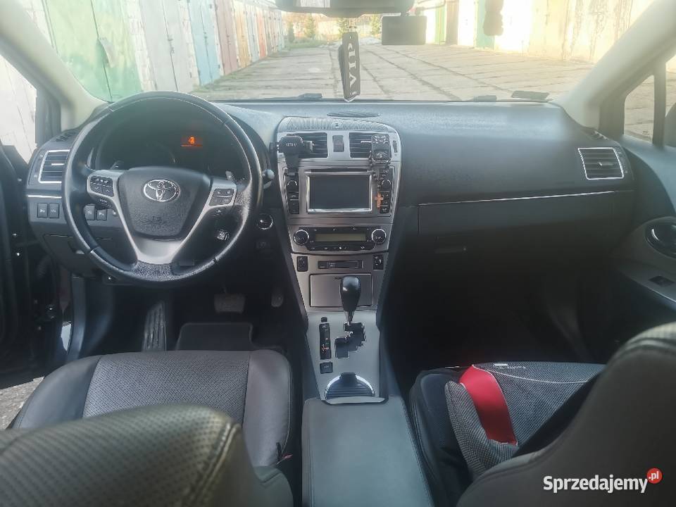 SUPER STAN Toyota Avensis T27 22 dcat automat Strzyżów