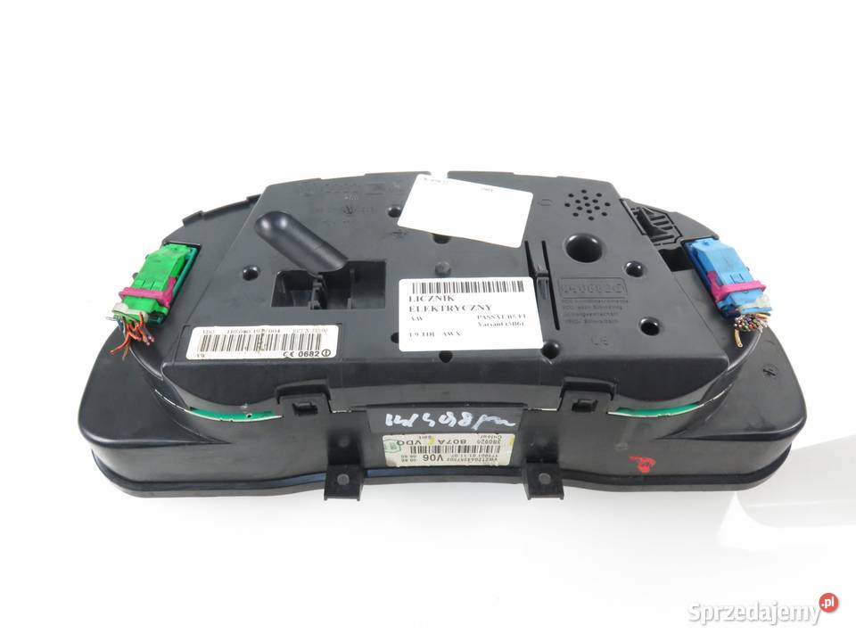 LICZNIK VW PASSAT B5 19 TDI AWX 3B0920807A