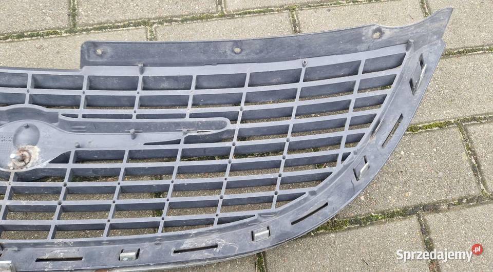 CHRYSLER GRAND VOYAGER 2003 grill atrapa Bydgoszcz sprzedam
