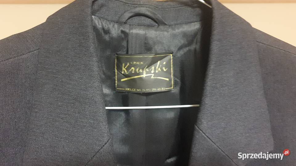 Garnitur męski z kamizelą czarny Puck