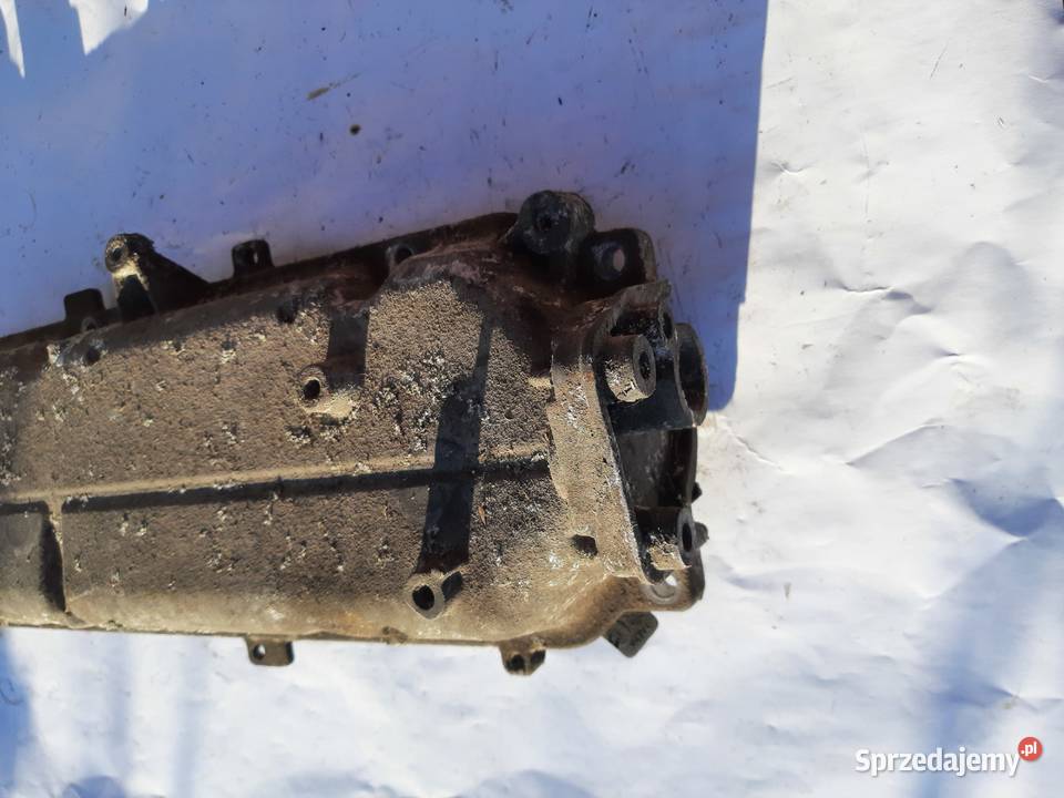 Pokrywa zaworów Fiat Doblo Panda Grande Punto 14 Ksawerów sprzedam