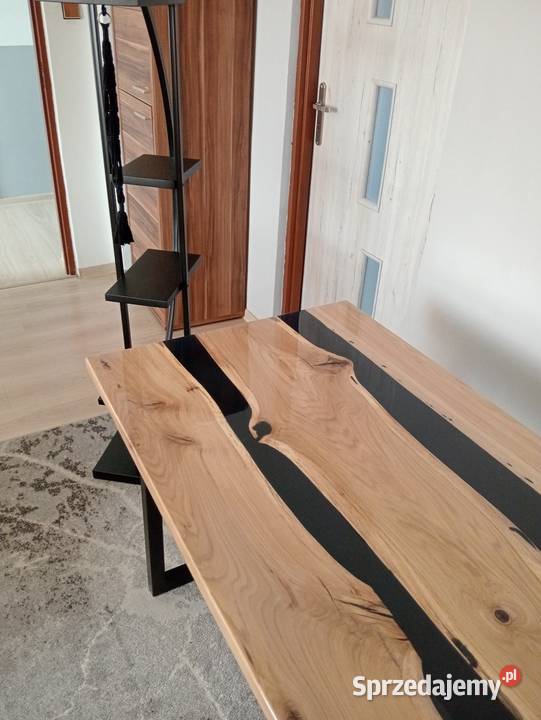 Zestaw stół i kwietnik Annopol