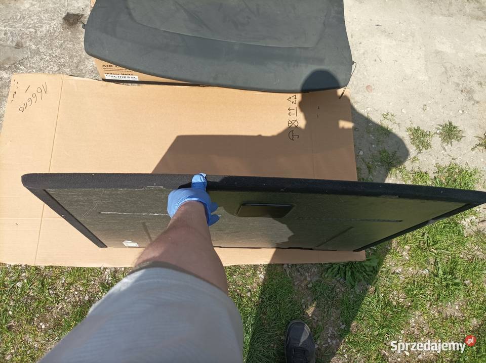 Audi Q3 II półka bagażnikawykładzina bagażnika Wyposażenie wnętrza łódzkie Łódź