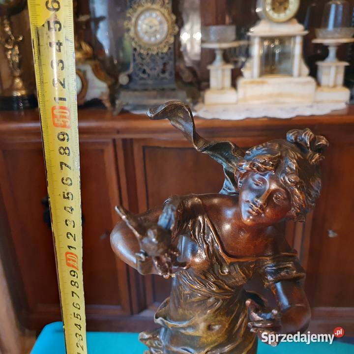 Starasygnowana rzeżba figura z cynkalustan