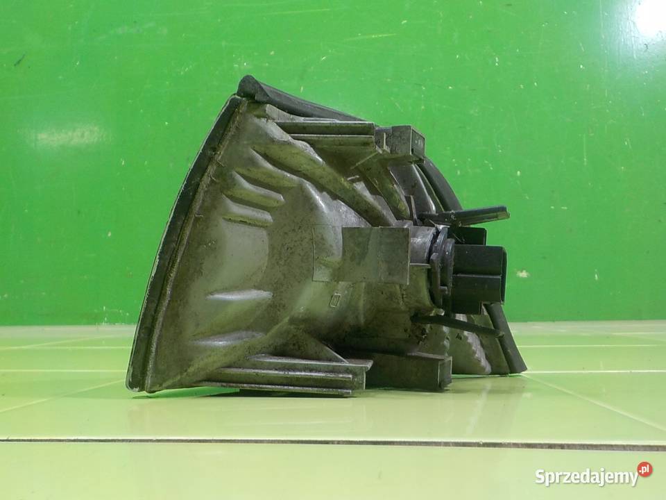 BMW 3 E36 COUPE 19 B 97r COUPE 2D kierunkowskaz osobowe