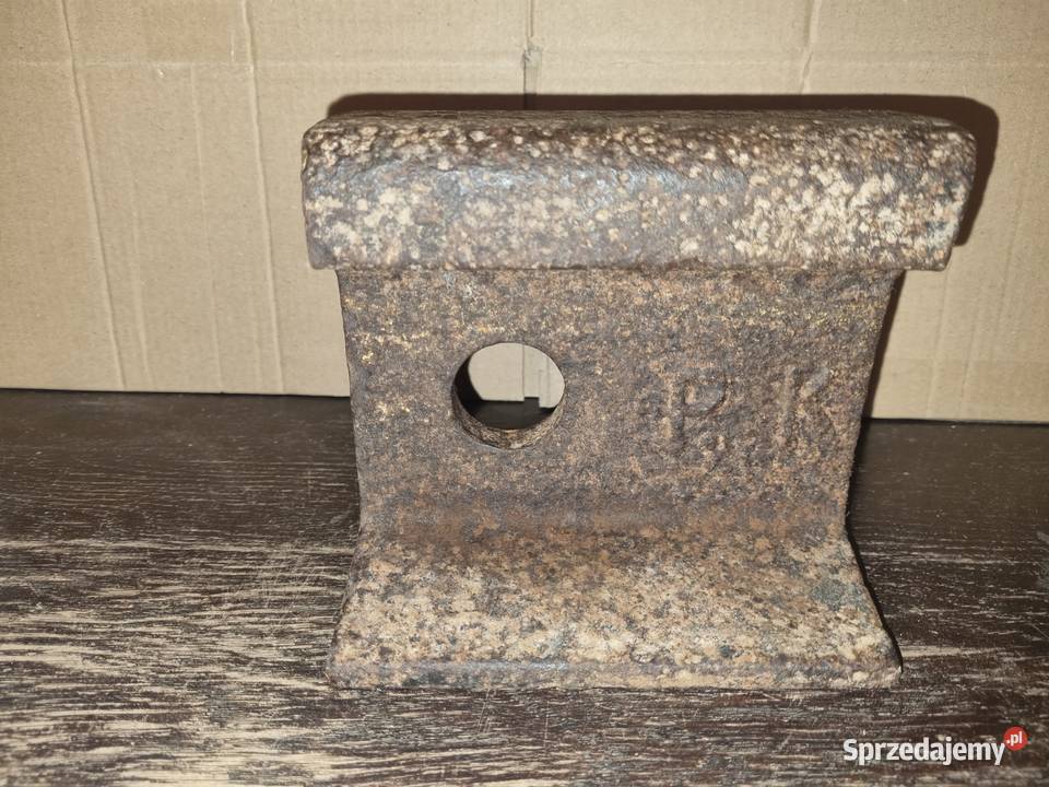 Kowadło szyna PKP z okresu PRL lubelskie Lublin