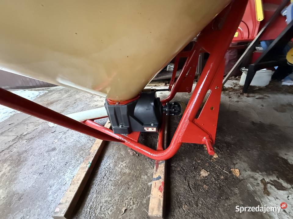 Rozsiewacz Vicon 400 l stan Łańcut