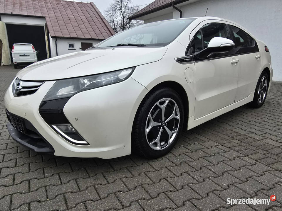 Opel Ampera Kutno