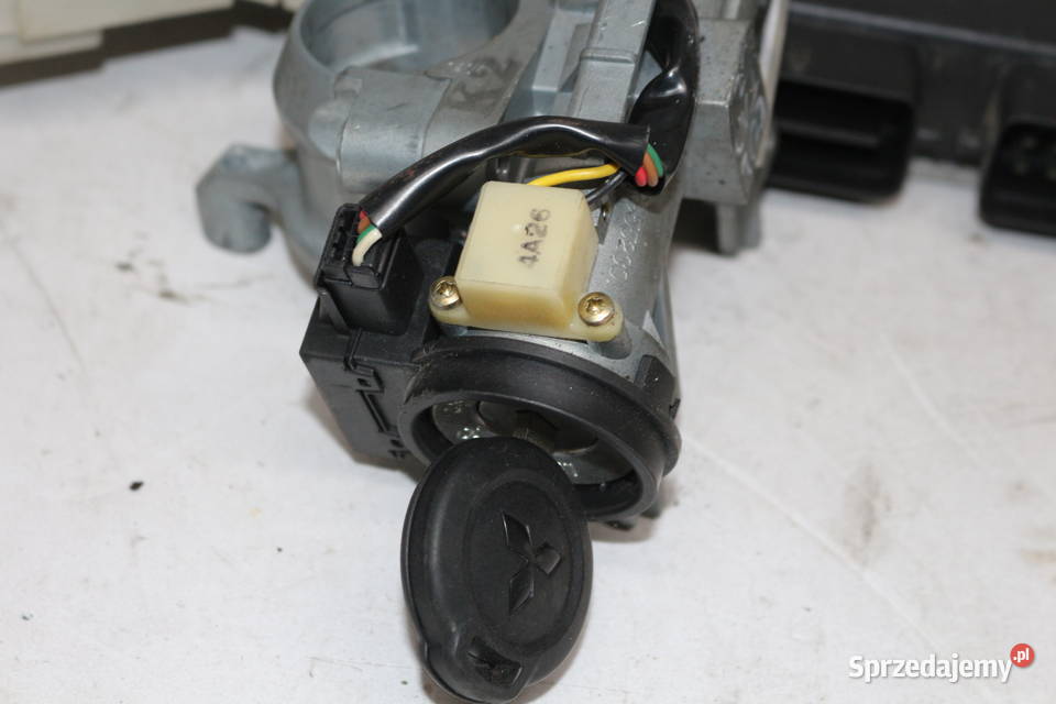 COLT 0408 15 16V ZESTAW STARTOWY A1351502479 Układ elektryczny Prochowice sprzedam