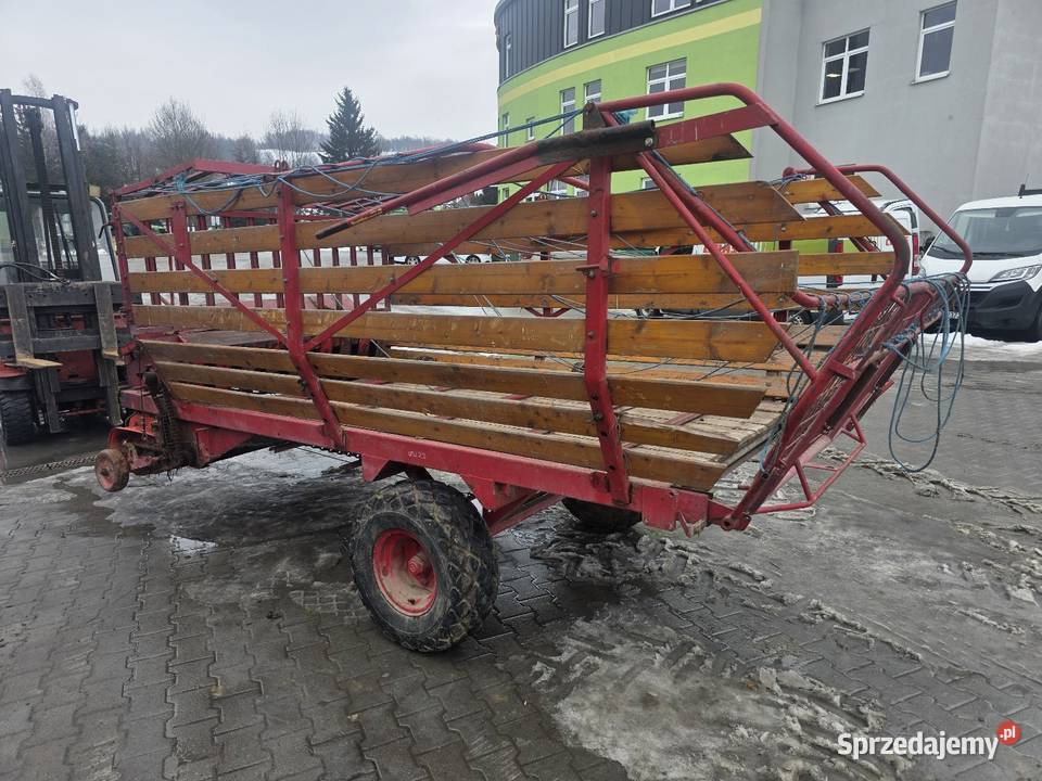 Przyczepa samozbierającą Pottinger Pirat Domaradz