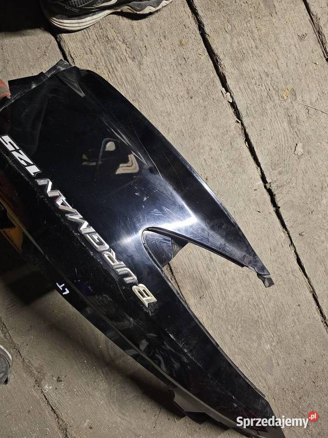 Suzuki Burgman 125 K7 plastik boczek lewy tylny Jelenia Góra