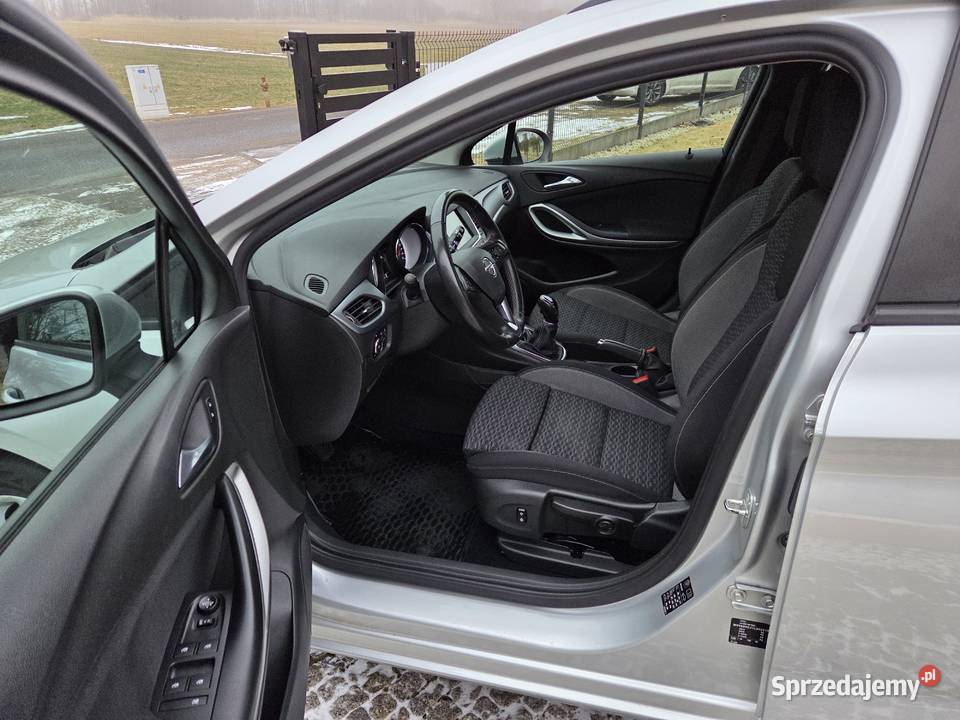 OPEL ASTRA K LIFT EDITION SalonPL 1WŁ2020 15CDTi lakier metallic łódzkie Sieradz