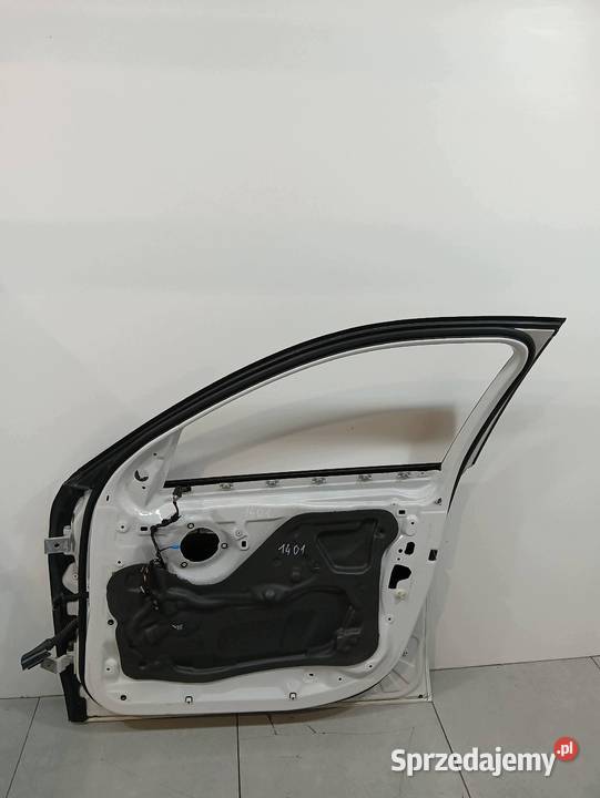 DRZWI PRAWE PRZÓD A960 Bmw X6 II 20142019 F16 sprzedam