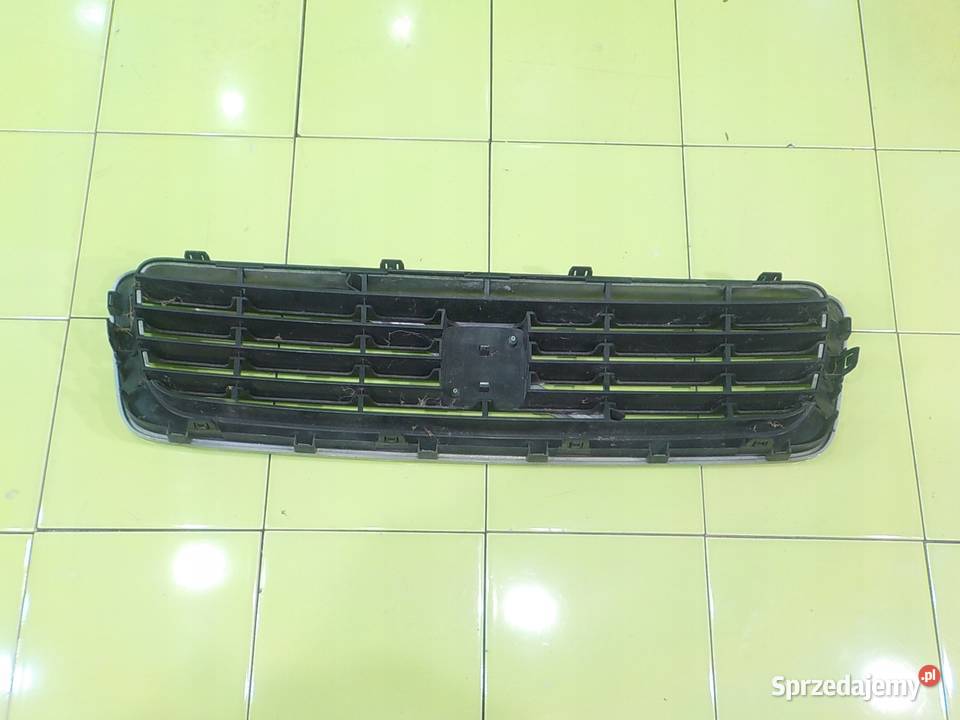 VOLVO C30 25T5 07r 3D atrapa grill 30657194 Suków