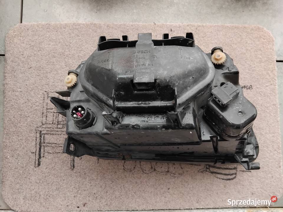 Lampa lewa i prawa Audi A4 B5 przód Warszawa
