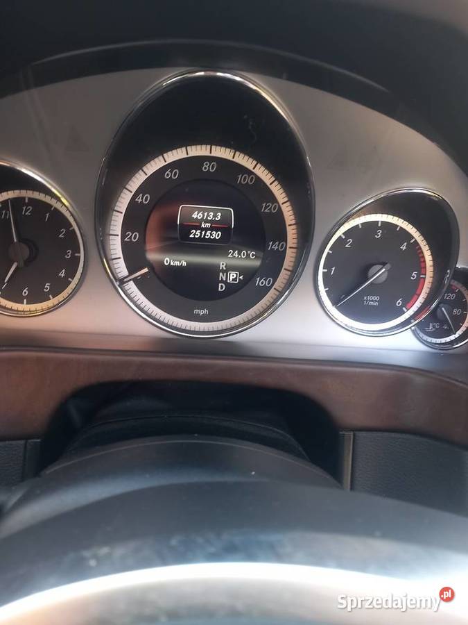Mercedes anglik E 22 2012 automat