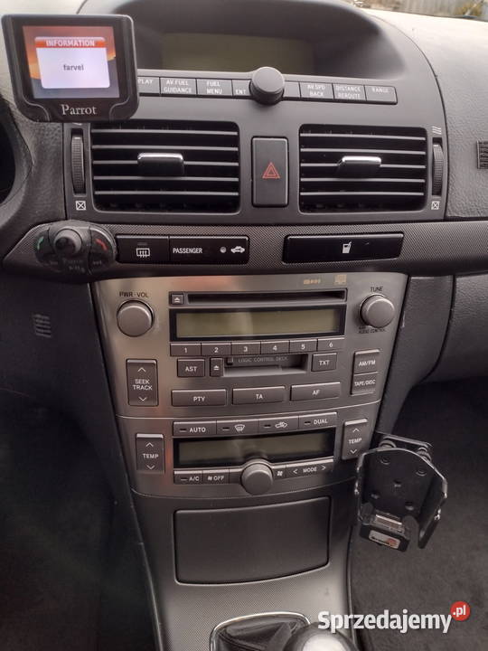 Toyota Avensis kombi 2005 Zbuczyn