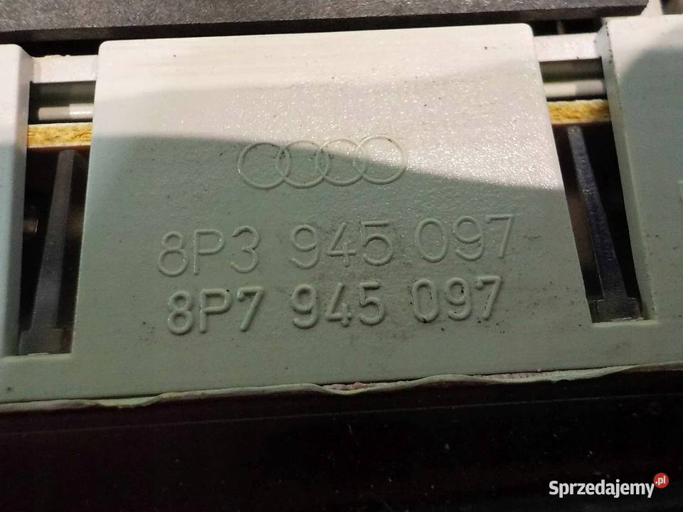 AUDI A3 8P II CABRIO 11r swiatlo lampa STOP osobowe mazowieckie Suków