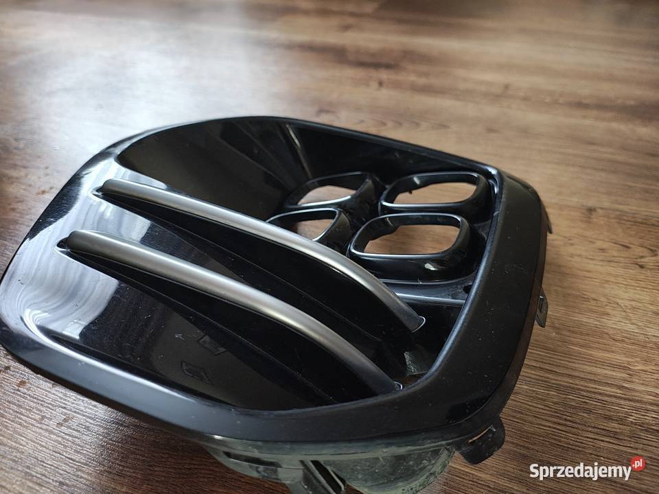 Osłona atrapa halogenu Kia Sportage IV Świnna