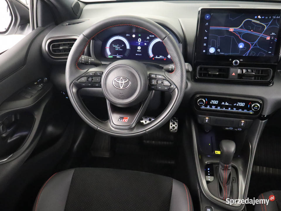 Toyota Yaris 15 VVTi Hybrid dolnośląskie Bielany Wrocławskie