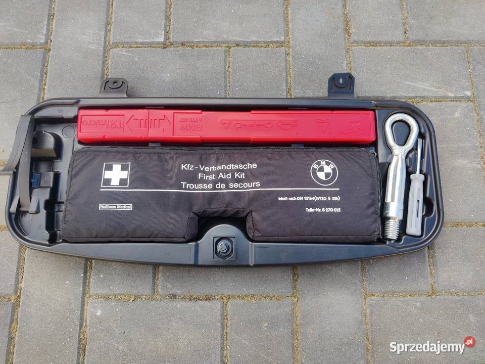 BMW zestaw schowek apteczka trojkąt hak Zagórów