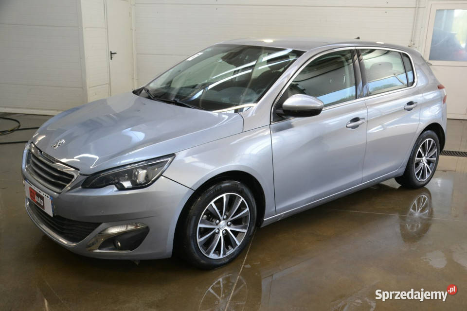 Peugeot 308 12 benzyna 110 full ledy nawigacja Kęty