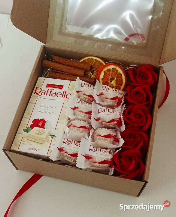 Świąteczny box prezentowy Rafaello z różami Warszawa sprzedam