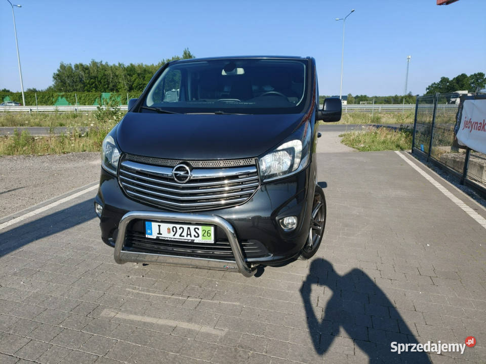 Opel Vivaro ładny Opel Vivaro 2015