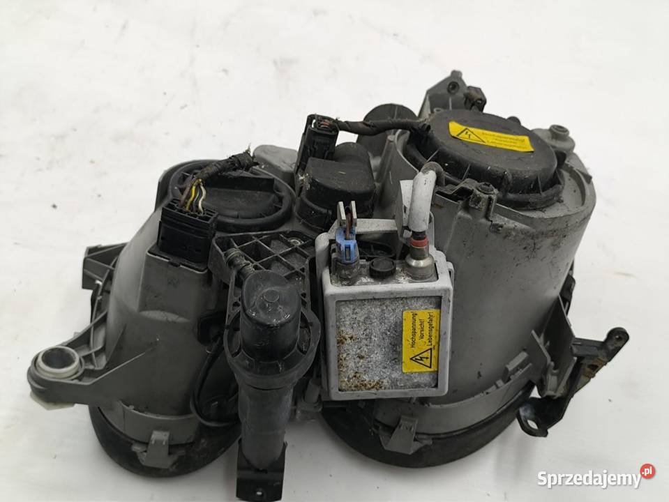 LAMPA PRAWY PRZÓD XENON MERCEDES CLK W208 C208