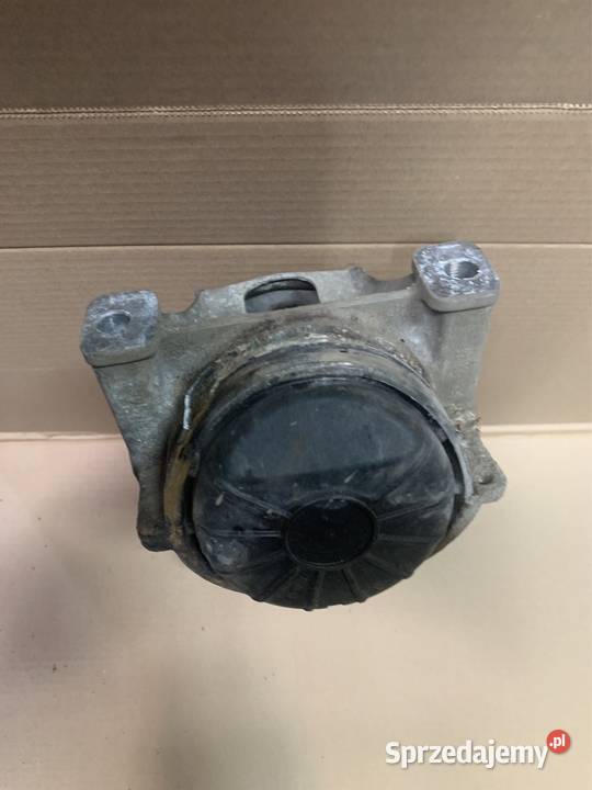 Łapa poduszka silnika 8K0199307 audi a5 8t lift osobowe Szczecin