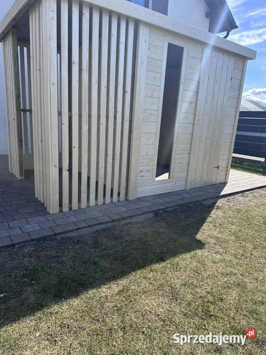 Nowoczesny domek ogrodowy