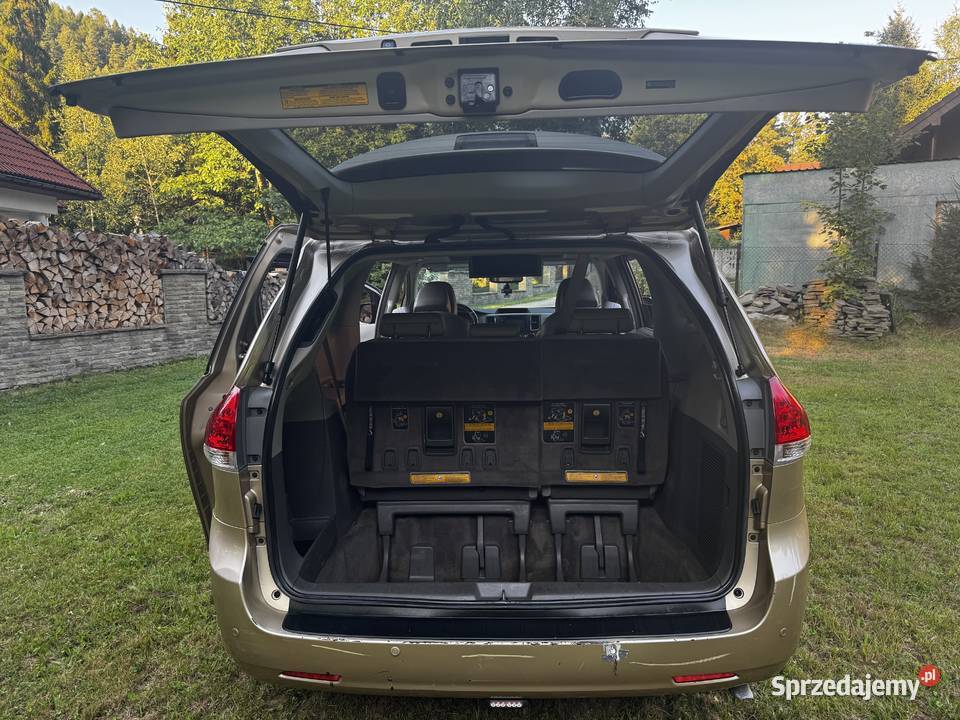 Toyota Sienna 2012 35 V6 XLE AWD Zarejestrowana skórzana tapicerka Milówka sprzedam