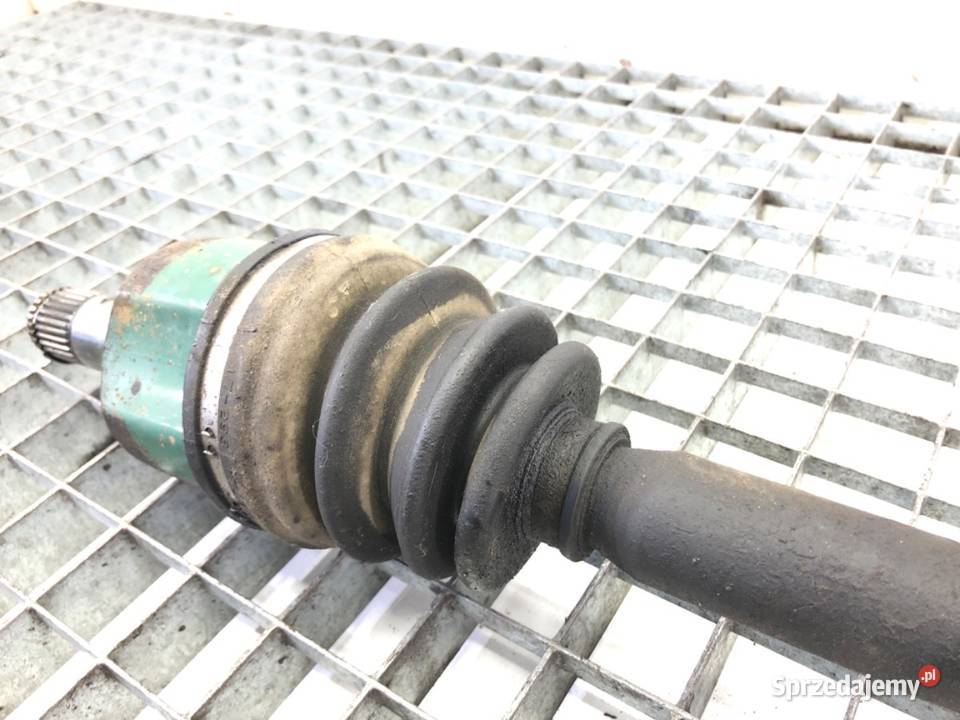 PÓŁOŚ PRAWY PRZÓD MITSUBISHI LANCER VII 20 135