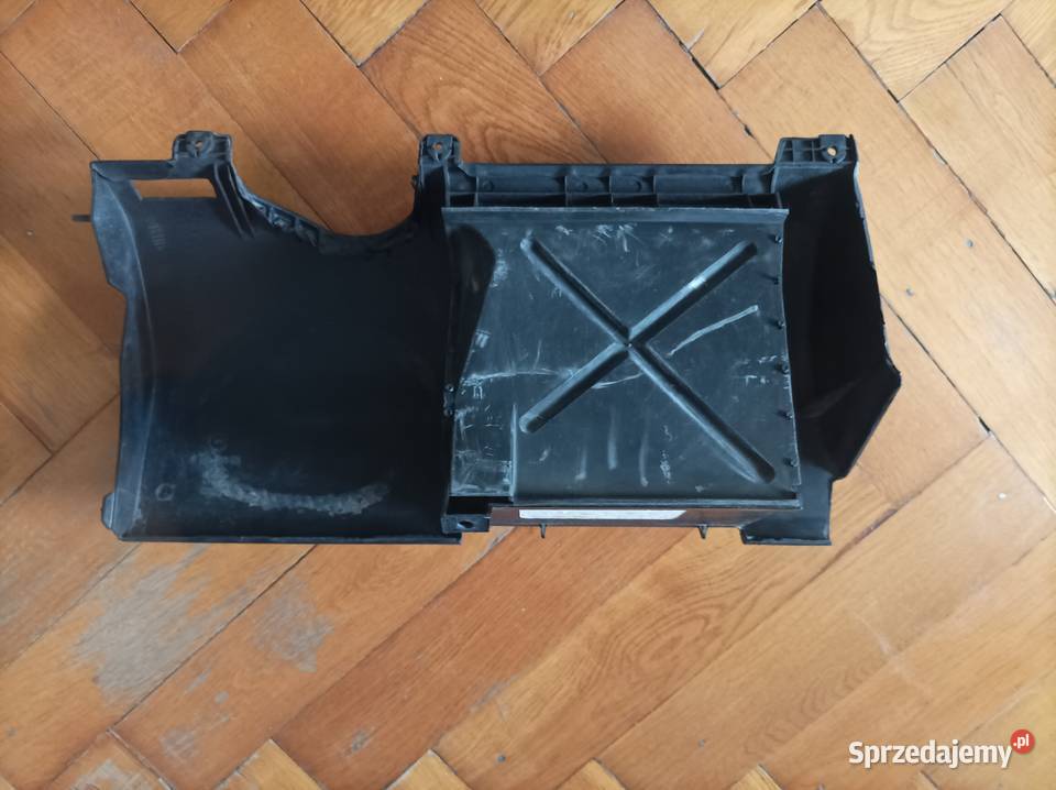 Sprzedam półkę pod kierownicę do Audi 80 b2 osobowe