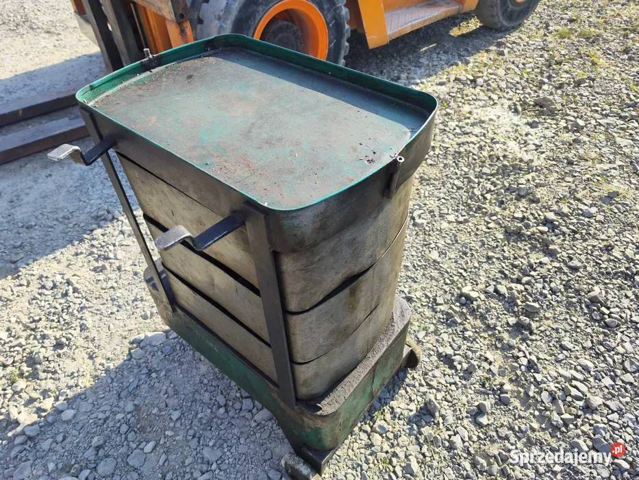 Skrzynka narzędziowa vintage Sandomierz