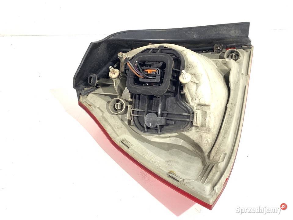 LAMPA PRAWY TYŁ VW GOLF V 1K6945096G Hatchback