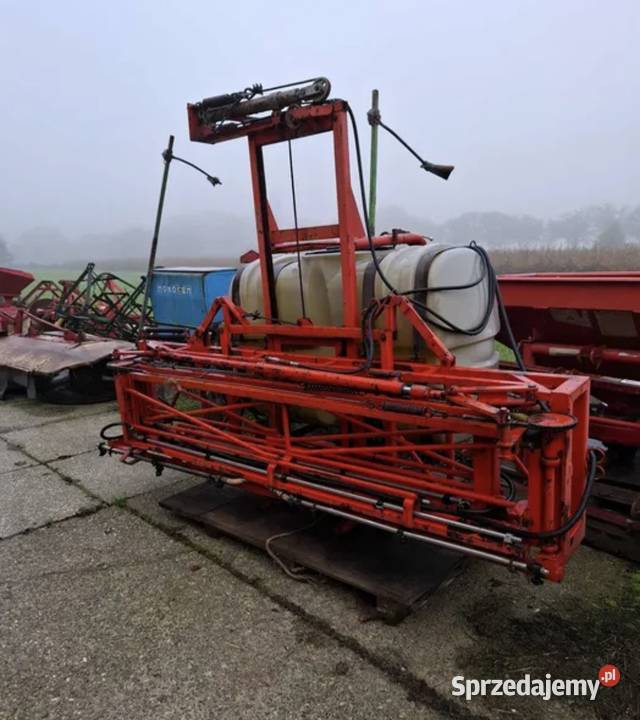 Opryskiwacz douven 12 metrów 600 litrów opolskie