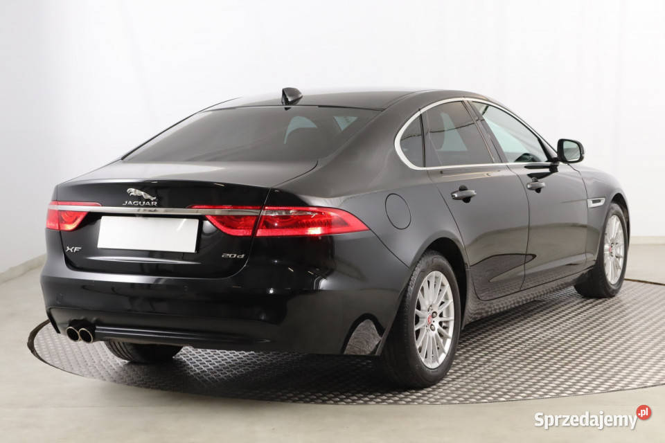 Jaguar XF 20d Rok produkcji 2017 Zabrze