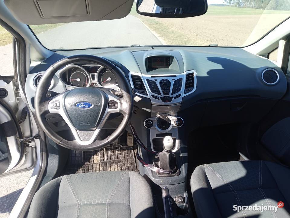 Ford Fiesta 14 45 litra paliwa na 100 Samochody osobowe sprzedam